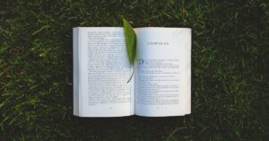 découvrez nos conseils pratiques pour vivre en van, optimiser votre espace et profiter pleinement de la liberté sur la route.